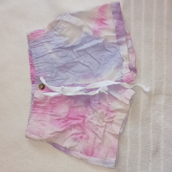 Charlotte Russe Cuffed Drawstring Shorts - Picture 5 of 7